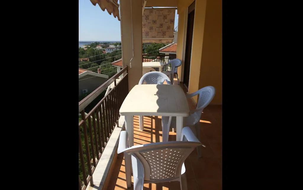 Kostas House Apartman Jerakiní Görögország