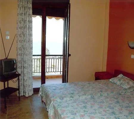 Kostas House Apartman Jerakiní